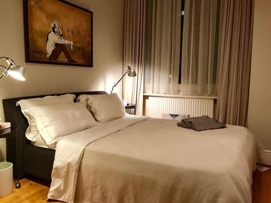 Stunning 2 Bed/2Bath Flat In Heart Of Kensington Leilighet London Eksteriør bilde