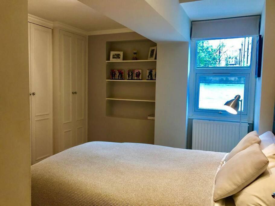 Stunning 2 Bed/2Bath Flat In Heart Of Kensington Leilighet London Eksteriør bilde